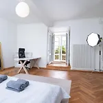 아파트 View To The Old Town Tallinn, 2br, 2-bath *