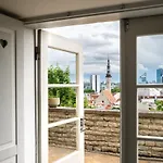View To The Old Town Tallinn, 2br, 2-bath Apartment *