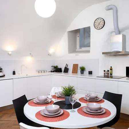 View To The Old Town Tallinn, 2br, 2-bath Apartment Reval